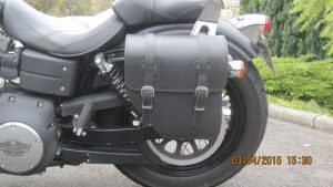 Sacoche Myleatherbikes Harley Dyna Street Bob_175